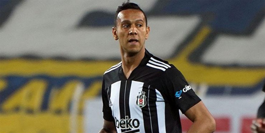 Beşiktaş'ta Josef'in sözleşmesi uzatıldı