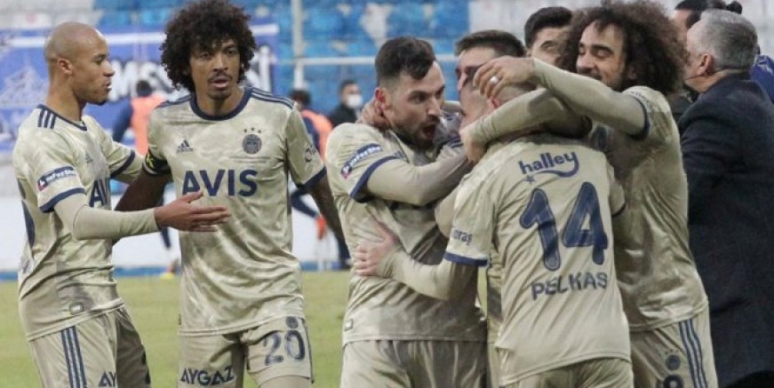 Fenerbahçe dışarıda boğa evde kuzu