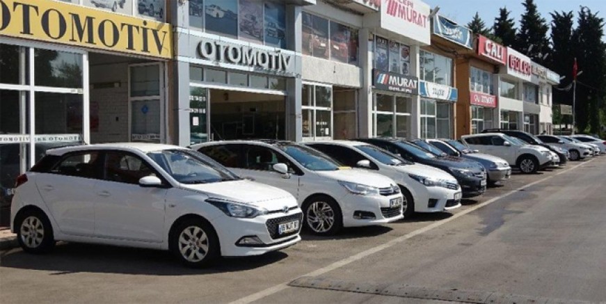 İkinci el otomobil satışları bıçak gibi kesildi
