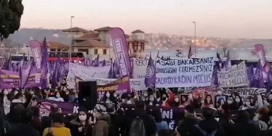 Emekçi kadınlar İstanbul'da sokağa indi!