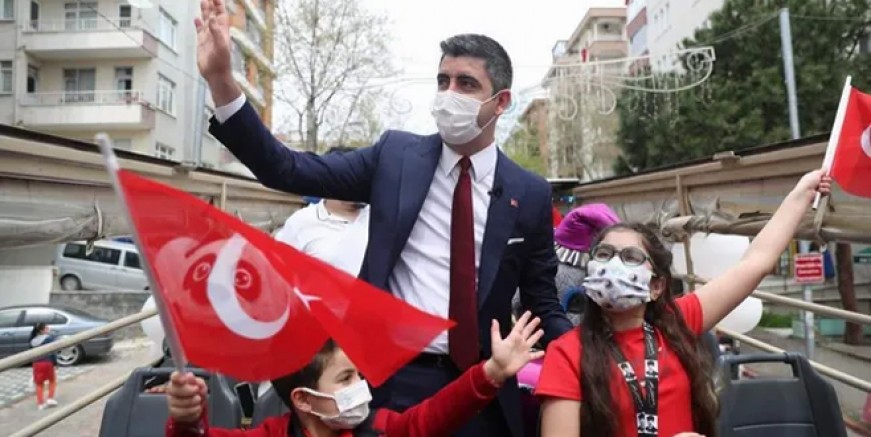 23 Nisan coşkusu tüm Kartal’ı sardı
