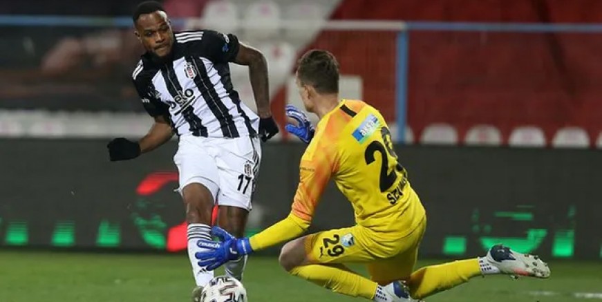 Beşiktaş adım adım şampiyonluğa koşuyor