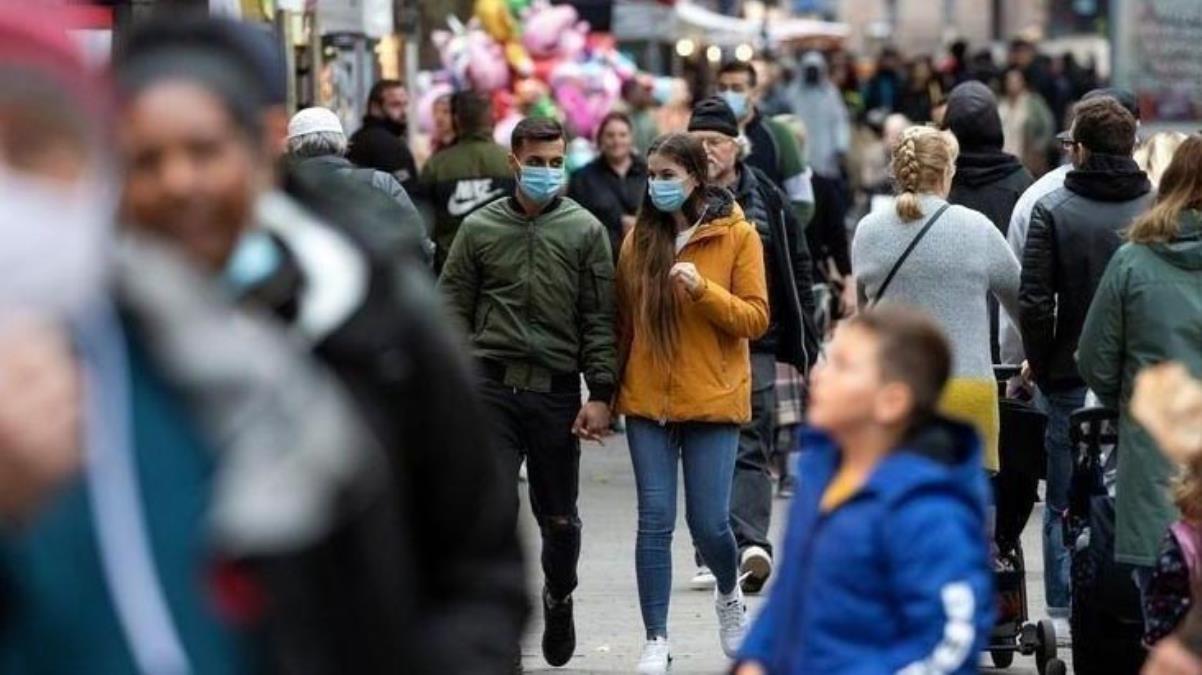 Koronavirüsün yeni türü 'Üçlü mutasyon' görüldü