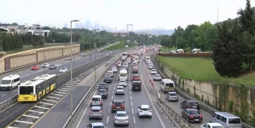 Tam kapanma bitti İstanbul trafiği normale döndü