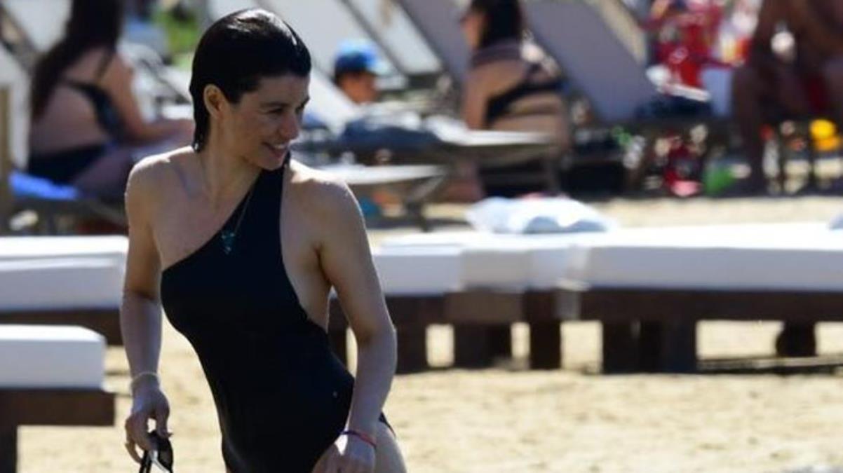 Beren Saat'in mayosuna talep patladı