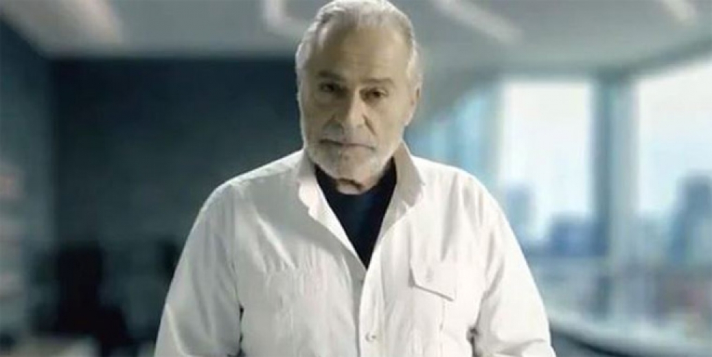 Haluk Bilginer aşı kampanyasına katıldı
