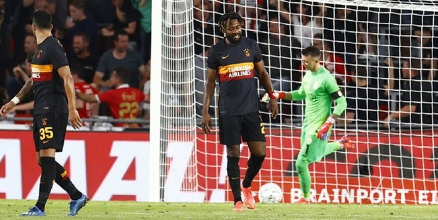 Galatasaray PSV Eindhoven deplasmanında dağıldı