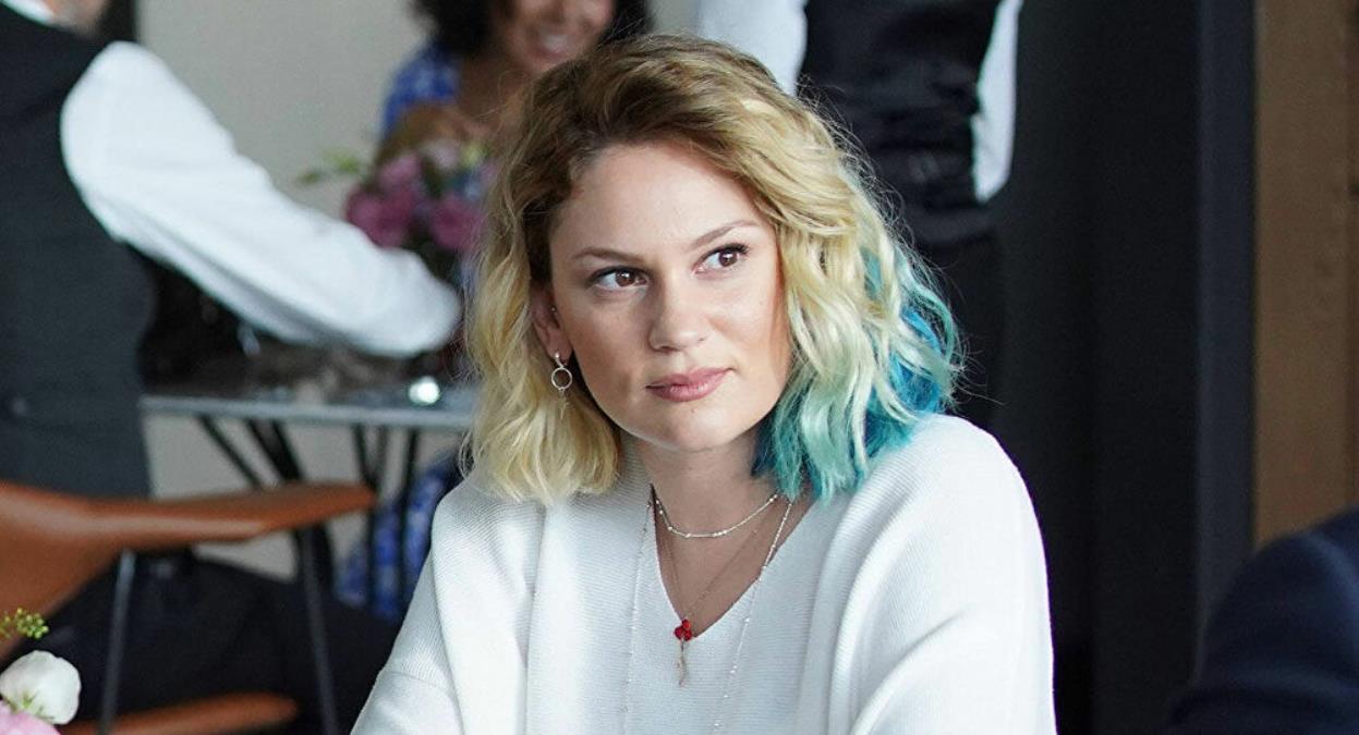 Farah Zeynep Abdullah yine aşık!
