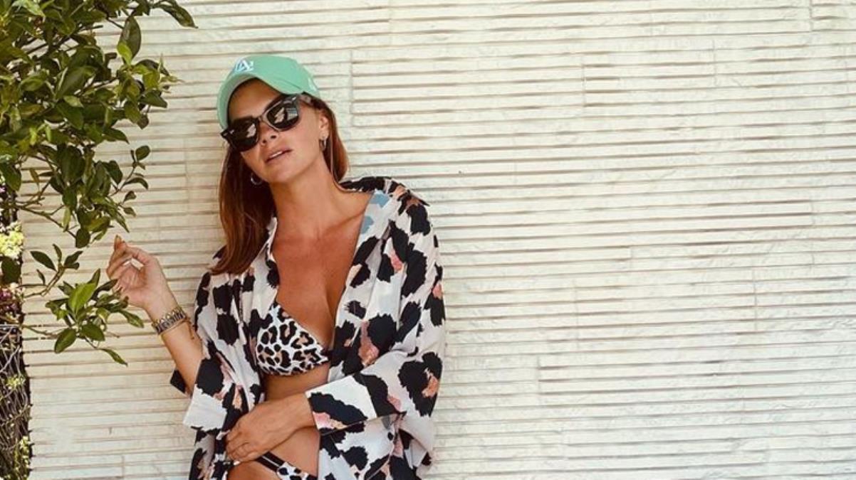 Pelin Karahan bikinili pozlarını paylaştı
