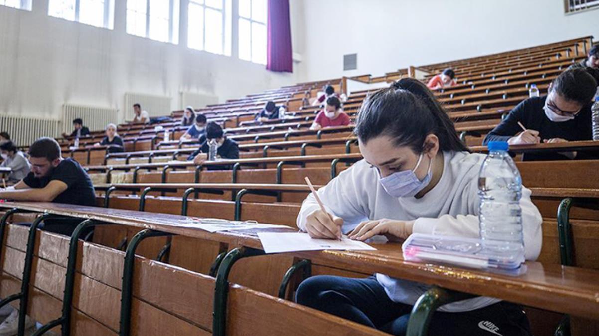 Üniversitelerde eğitimin yüzde 40'ı uzaktan olacak