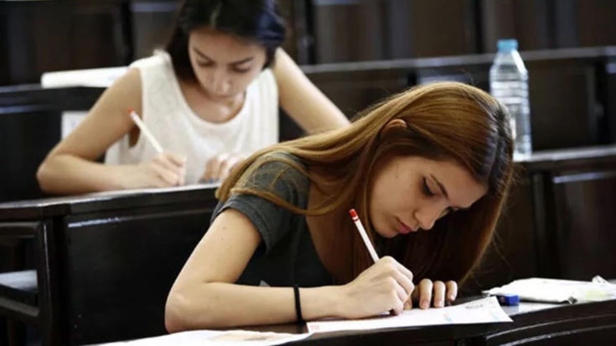 Aşısız üniversite öğrencileri derslere girebilecek mi?