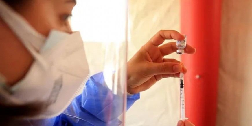 Koronavirüs aşılarında 4. doz kararı