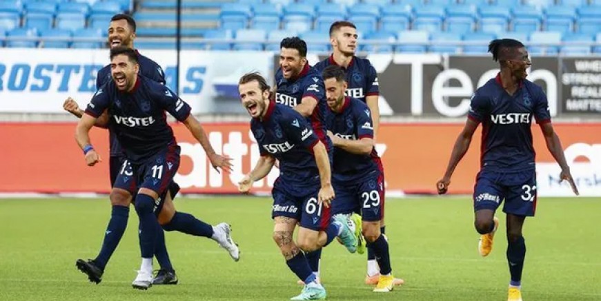 Trabzonspor’da ‘tur’ sevinci