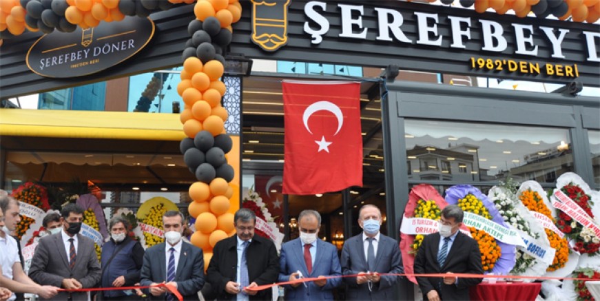 Kartal'da yeni bir lezzet durağı; Şerefbey Döner