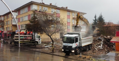 Keçiören Belediyesi'nden güvenli yıkım