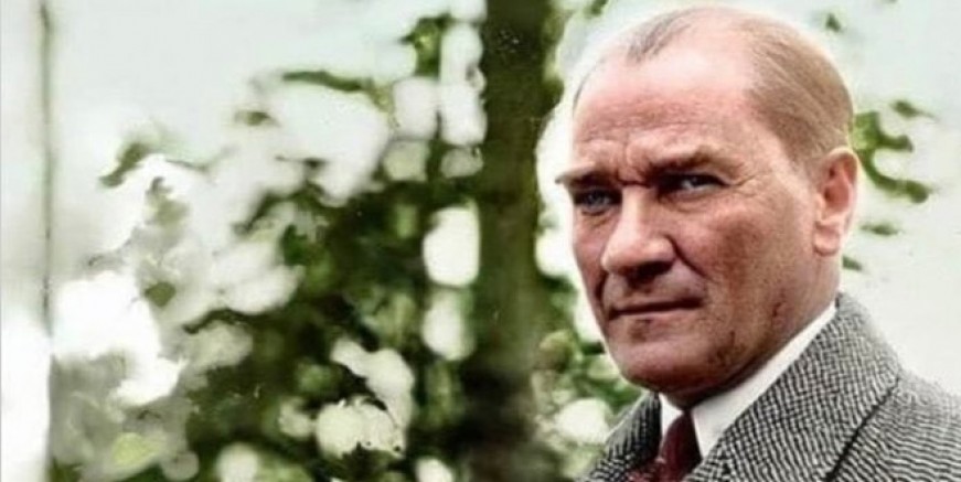 Mustafa Kemal Atatürk'ü saygıyla anıyoruz