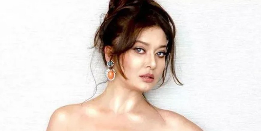 Nurgül Yeşilçay yönetmen oldu