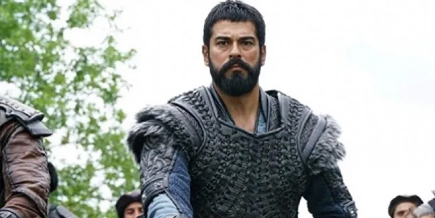 Oyuncu Burak Özçivit'e hapis şoku