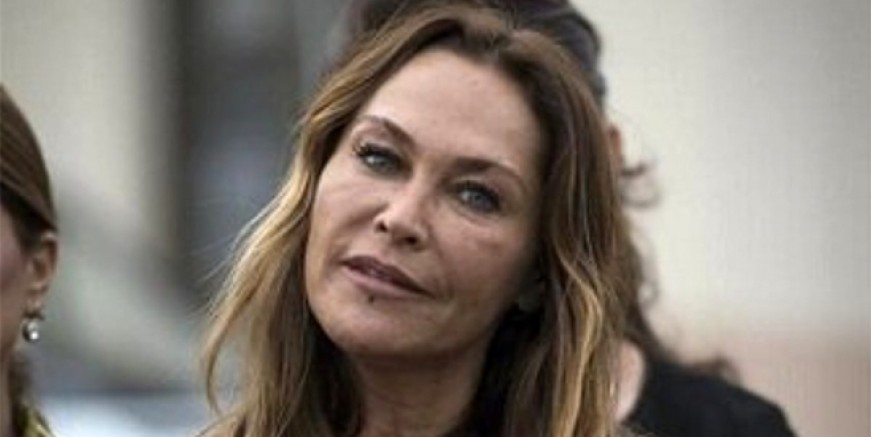 Hülya Avşar'a 'simit yenecek' tepkisi!