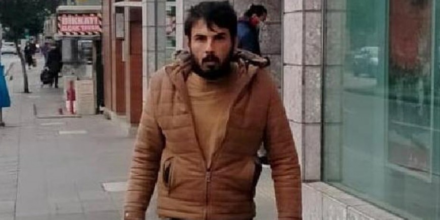 Suriyeli saldırgan yoldan geçen kadına yumruk attı