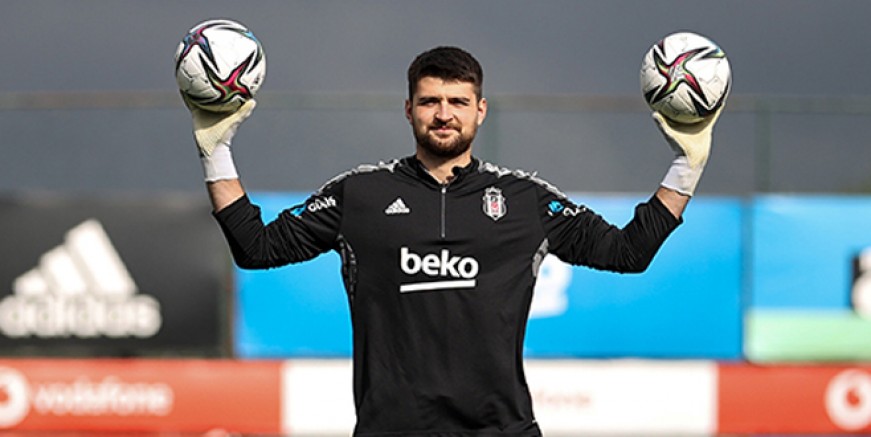 Ersin Destanoğlu ışıl ışıl parlıyor