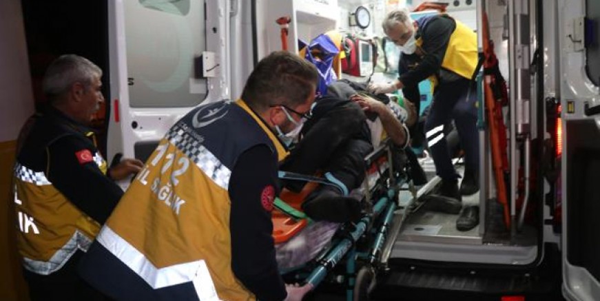 Erzincan'da yolcu otobüsü faciası; ölü ve yaralılar var