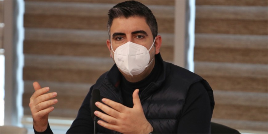 Gökhan Yüksel muhtarlara ‘1000 Gün'ünü anlattı