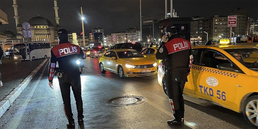 İstanbul'da aranması olan 688 zanlı yakalandı