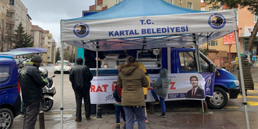 Kandil simidi ve lokmalar Kartal Belediyesi'nden