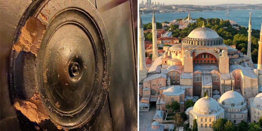 Ayasofya'nın 1400 yıllık tarihi kapısı tahrip edildi