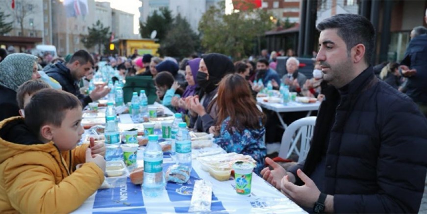 Kartal'da toplu iftar hasreti sona erdi