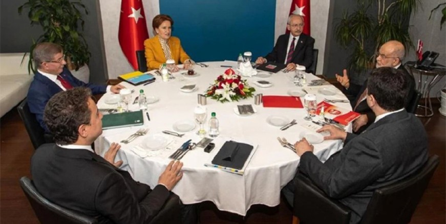 Son seçim anketinden kulisleri çalkalayan sonuç!