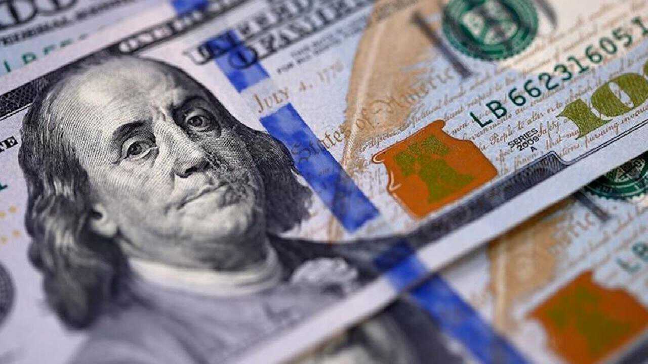 Dolar ve Euro güne rekorla başladı