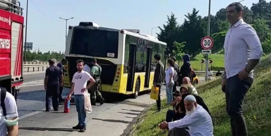 Kartal'da İETT otobüsünde yangın paniği