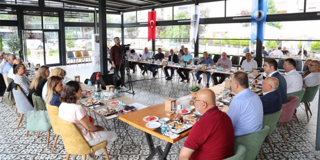 Gökhan Yüksel 'Muhtarlarımızla takım halinde çalışıyoruz'