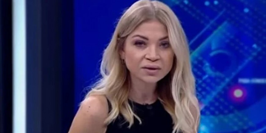 Ebru Baki canlı yayında uyukladı