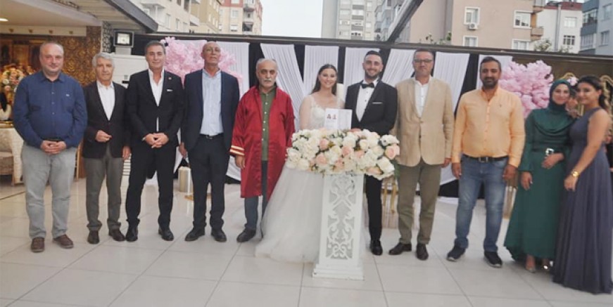 Rıfat Demirhan'ın oğlu dünyaevine girdi