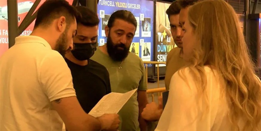 Sertab Erener konserine polis baskını