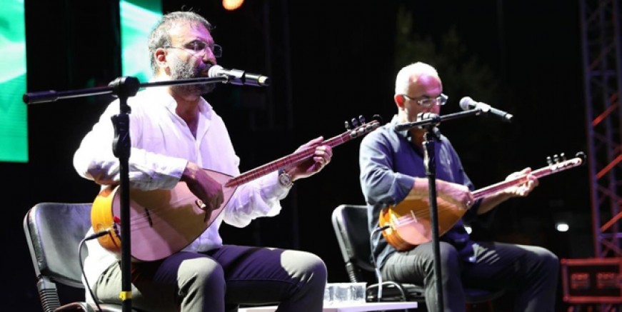 Gökhan Yüksel 'Türkülere kulak verelim'