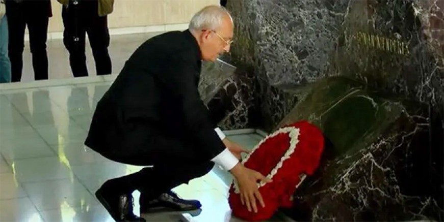 Kılıçdaroğlu'ndan Menderes ve Özal'ın mezarlarına ziyaret