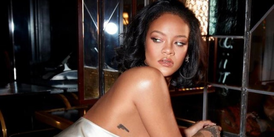 Rihanna bomba gibi dönüyor!