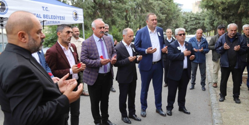 Cemal Şahan kabri başında anıldı