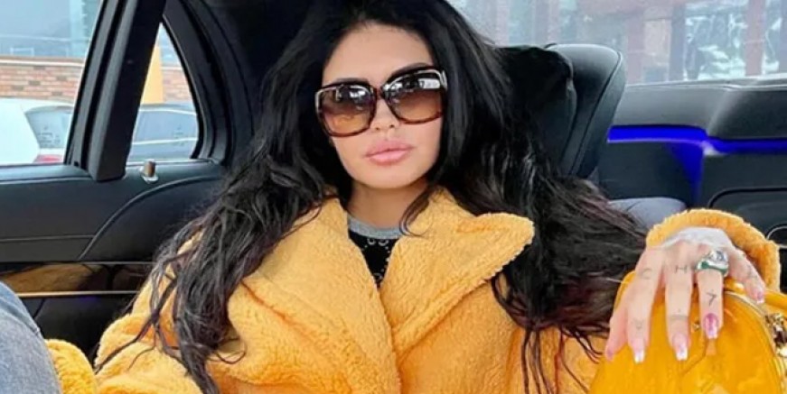 Ebru Polat'a sosyal medyadan tepki