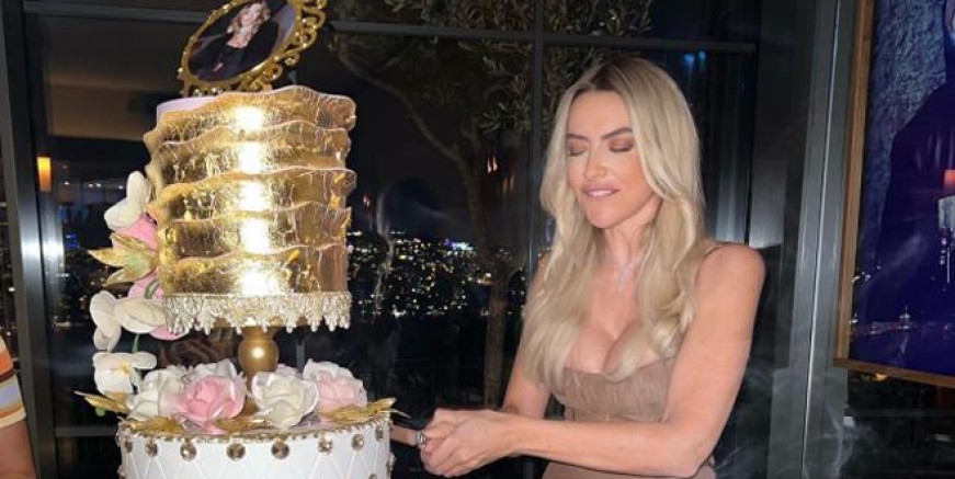 Hadise doğum gününü kutladı