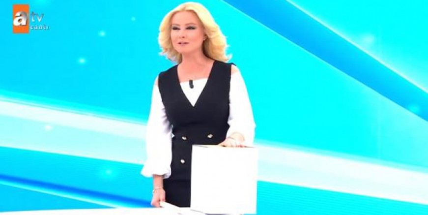 Müge Anlı canlı yayında teneke çaldı