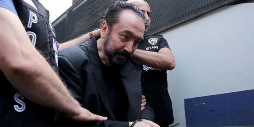 Adnan Oktar'a 891 yıl hapis cezası!