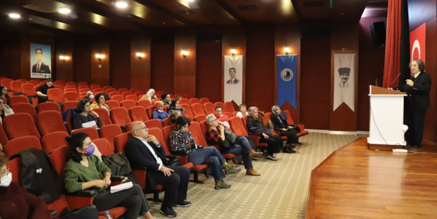 'Aile Okulu’ Eğitim Programı Kartal’da Başladı