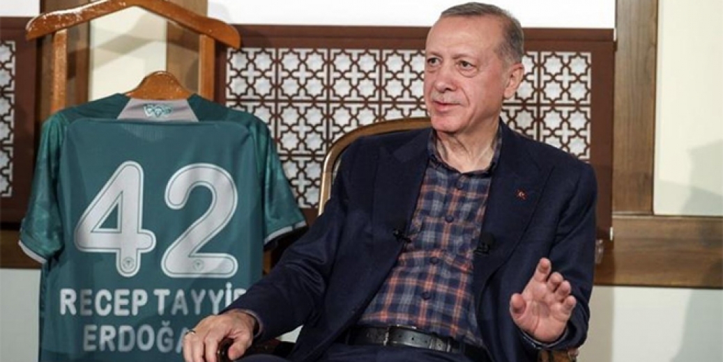 Erdoğan'dan balkon konuşması esprisi