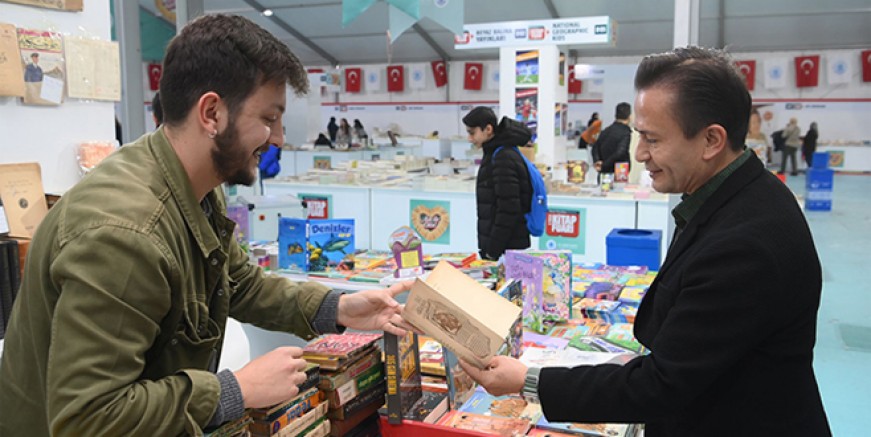 Tuzla Belediyesi 5’inci Kitap Fuarı başladı