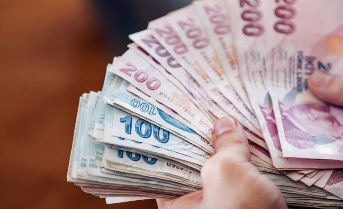 Asgari ücret belli oldu gözler emeklinin ne alacağında!